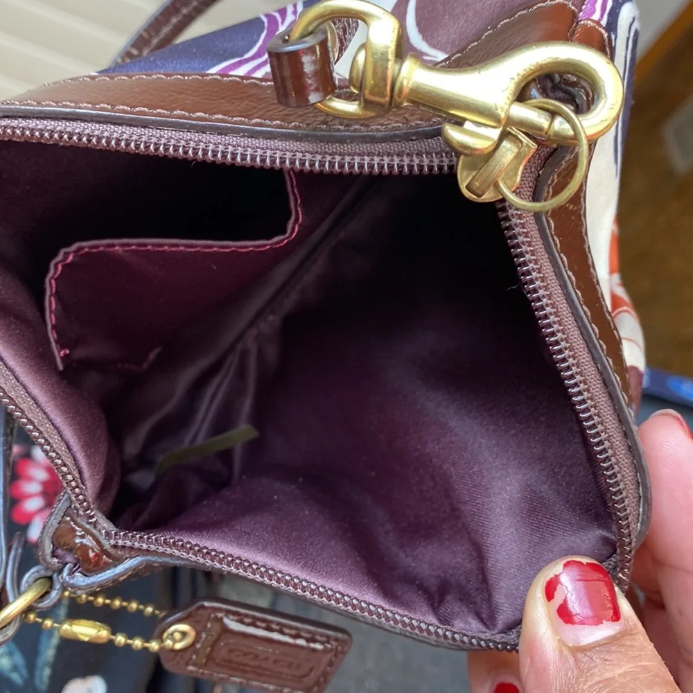Vintage Coach Ashley Multicolor Satin‎ Patent Leather Trim Wristlet